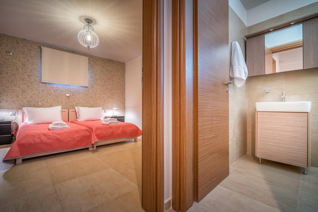 Villa Merovigli - Sea Views & Private Pool, Ideal For Large Groups, By Zantewize تراغاكي المظهر الخارجي الصورة