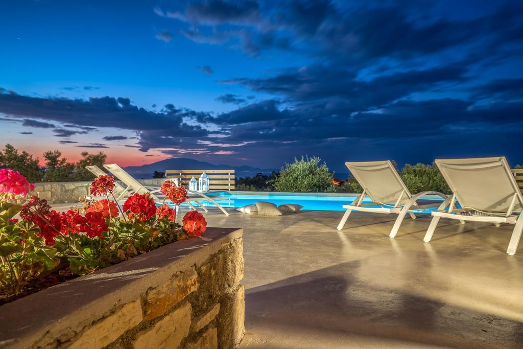 Villa Merovigli - Sea Views & Private Pool, Ideal For Large Groups, By Zantewize تراغاكي المظهر الخارجي الصورة